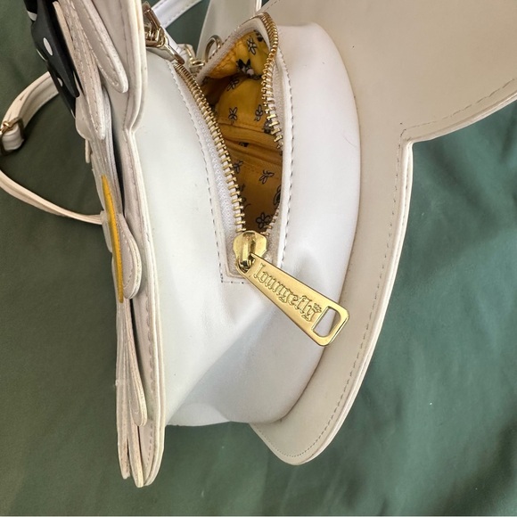 Loungefly Disney Minnie Mouse Daisy Crossbody - Picture 8 of 13